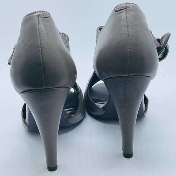 Steve Madden Leather Peep Toe Taupe Booties Size 8 - Picture 13 of 16